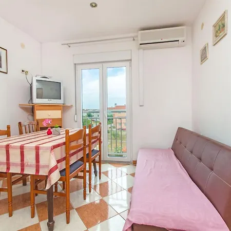 Ivan Apartment Bibinje